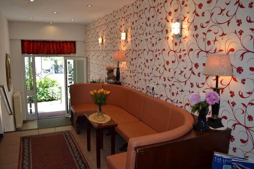 Hotel Minerva Garni Ντίσελντορφ Εξωτερικό φωτογραφία